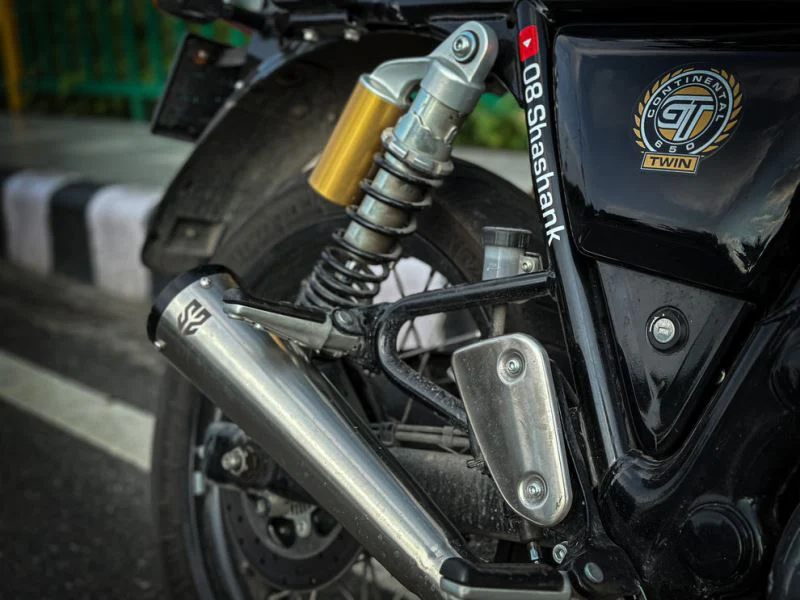 Adaptable Slip-On Silencer (Pair)- SLIM CANS-BLACK FINISH For Royal Enfield Interceptor 650 / Continental GT 650 - SS Motocorp - Image 2