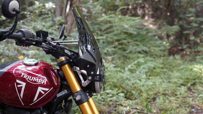 Carbon Racing "WANDERER" Premium Touring Windshield For Triumph Scrambler 400X - Smoked - Image 2