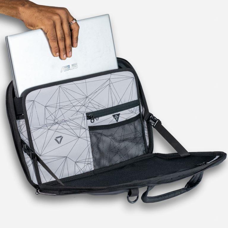 Carbonado Tusk Black Laptop Bag/ Case (Hard Shell) - Image 4