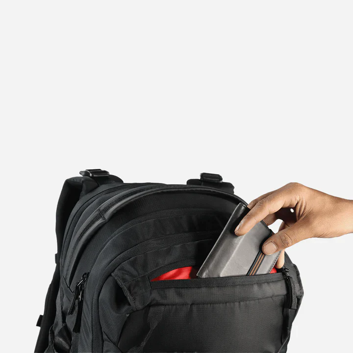 Carbonado Commuter 30 Laptop Backpack - 30L - Black - Image 7