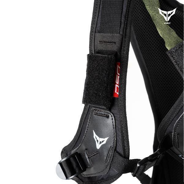 DSG Aqua 2L Hydration Bag - Image 11