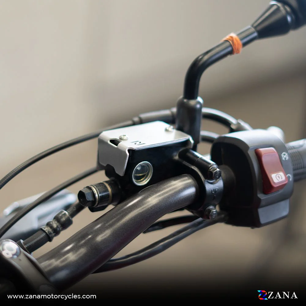 Front Fluid Reservoir Cover for CB300R-ZANA - ZI-8249 - Image 3