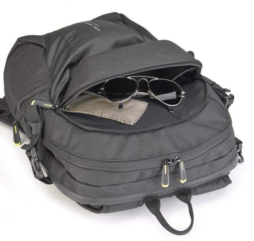 GIVI 15ltr Backpack - EA129 - Image 3