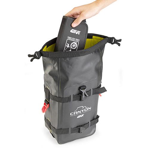 GIVI 8ltr Water Resistant Cargo Bag - GRT722 - Image 4