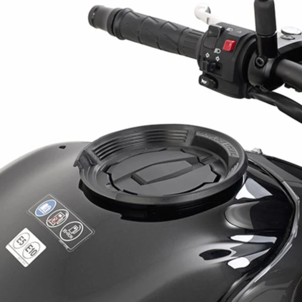 Givi-Tanklock For Kawasaki Z650-BF28 - Image 2