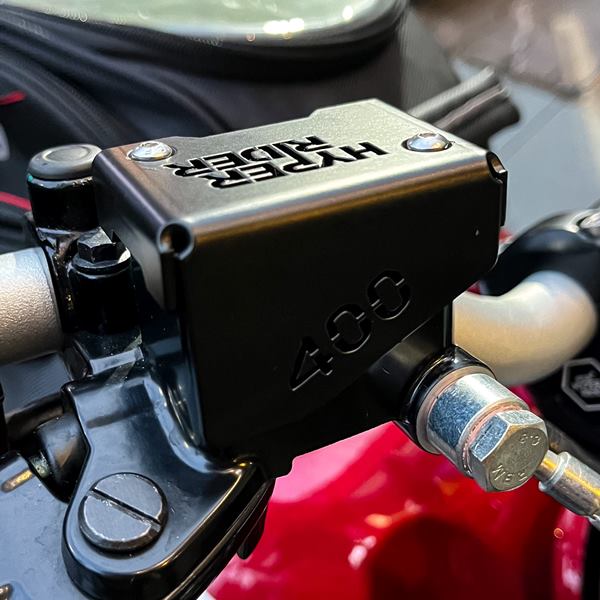 Hyperrider-Triumph Speed 400 Front Fluid Reservoir Cover (HRSPD40006S) - Image 4