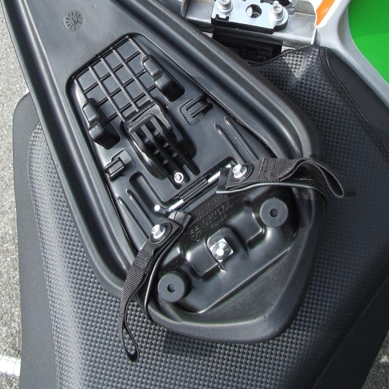 Kriega Aprilia Tuono Factory US Drypack Fit Kit - KATFFK - Image 3
