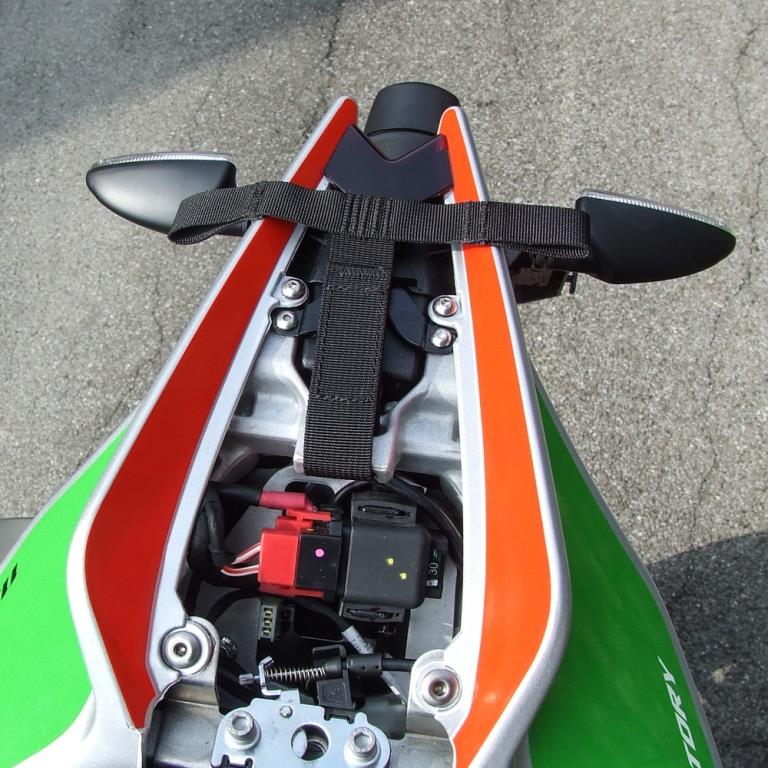 Kriega Aprilia Tuono Factory US Drypack Fit Kit - KATFFK - Image 5