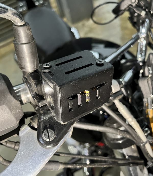 Moto Torque Interceptor 650 / GT 650 - Disk Oil Cap - Image 2