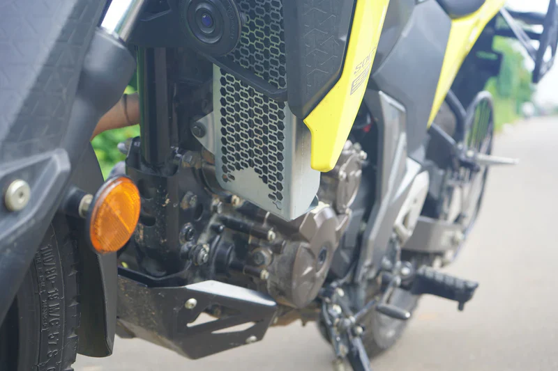 Premium Radiator Grill - Suzuki VStrom 250 SX - Carbon Racing - Image 2