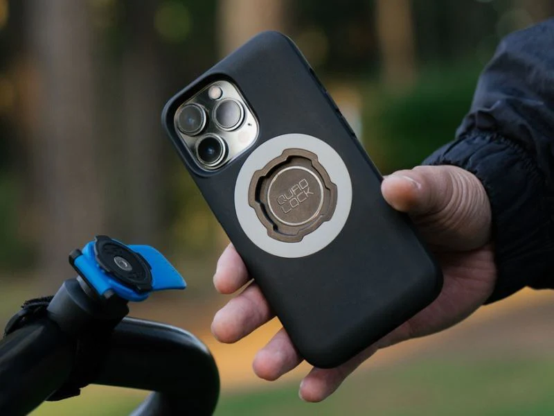 Quadlock® Original Case - iPhone SE (3rd / 2nd Gen) & 8 / 7-QLC-IP7-B - Image 4