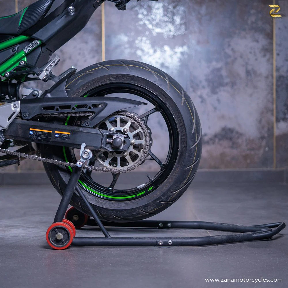 Rear Paddock Spool For Kawasaki Z900 - ZP-022