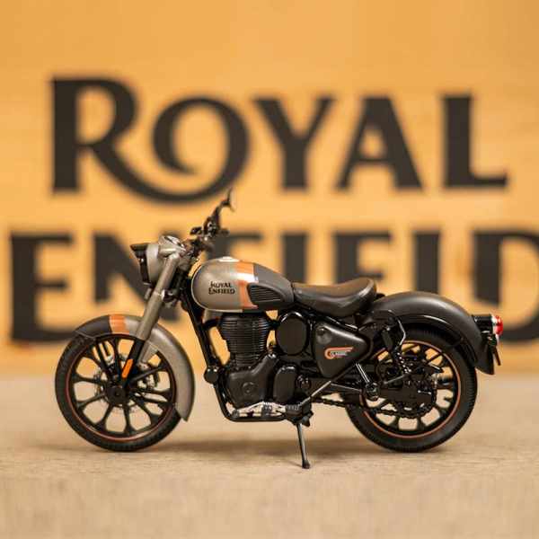 Royal Enfield 1:12 New Classic 350 Scale Model (Gun Grey)