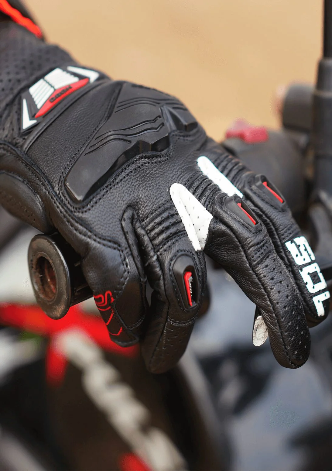 Solace Hobo Semi-Gauntlet Gloves ( B.Red) - Image 4