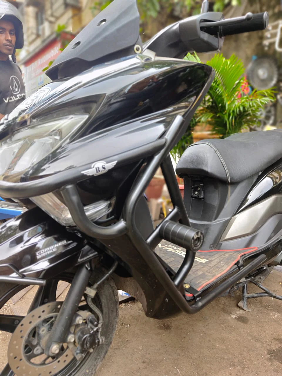 Suzuki Burgman Guard Set - Stainless Steel with Black Powder Coating