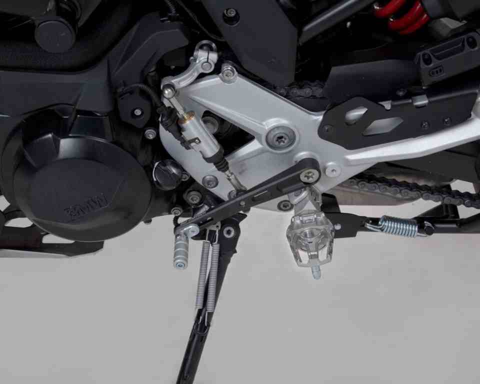 SW-Motech Gear Lever for BMW F900XR - FSC.07.949.10000 - Image 3
