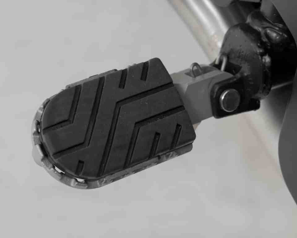 SW-Motech ION Footrest Kit for Royal Enfield Himalayan - FRS.07.011.10602/S - Image 3
