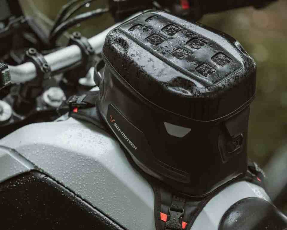 SW-Motech PRO Cross WP Strap Tank Bag - BC.WPB.00.025.10000 - Image 4