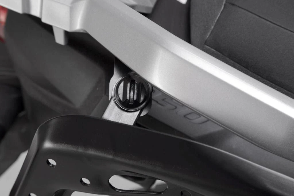 SW-Motech PRO Side Carrier for Suzuki V-Strom 650 XT - SW-Motech PRO Side Carrier for Suzuki V-Strom 650 XT - Image 5