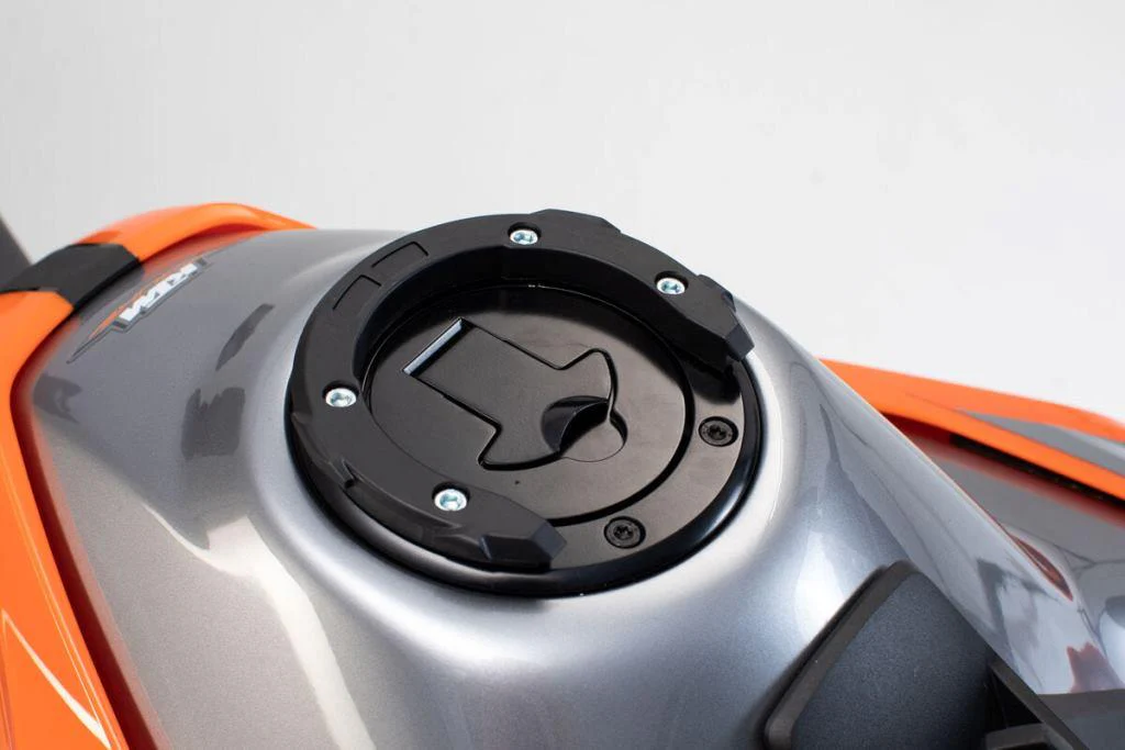 SW-Motech Quick Lock EVO Tank Ring - KTM Duke 250 / 390 - TRT.00.640.21101/B - Image 3