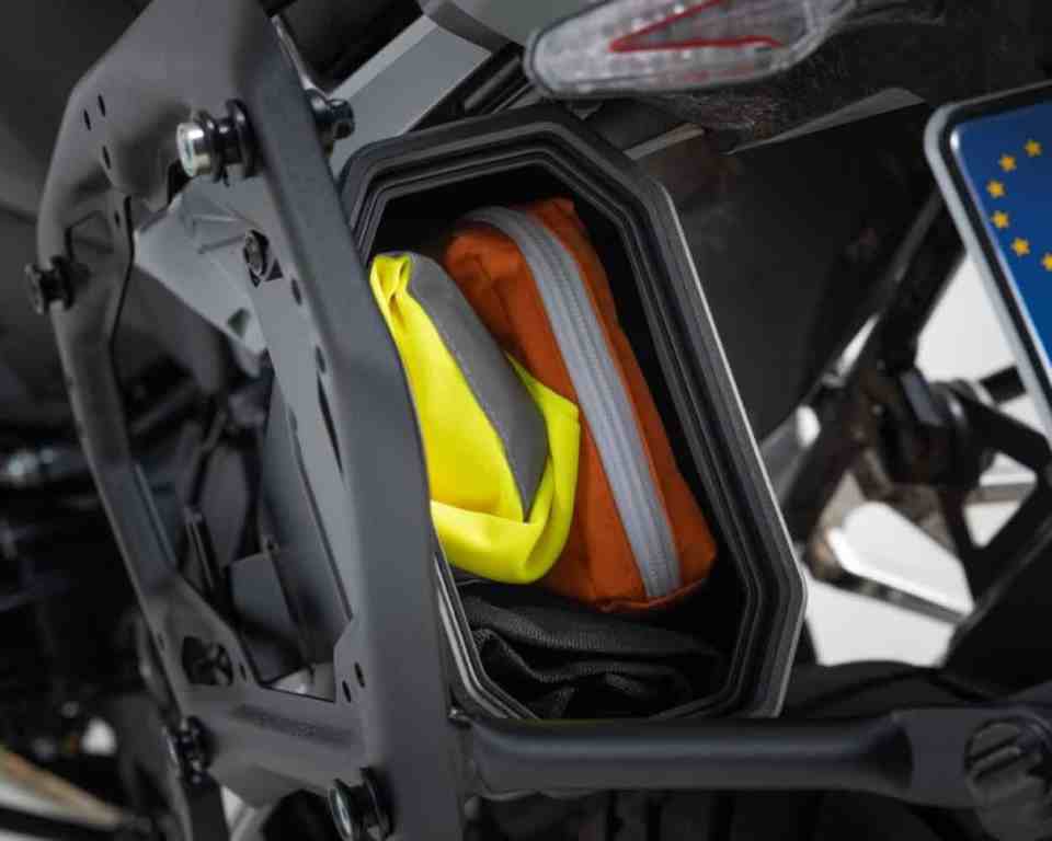 SW-Motech TRAX Toolbox – Black - KFT.00.152.30300/B - Image 3