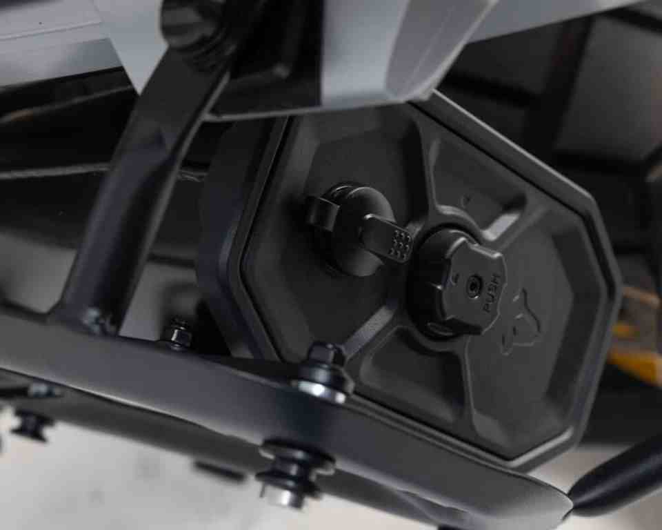 SW-Motech TRAX Toolbox – Black - KFT.00.152.30300/B - Image 4