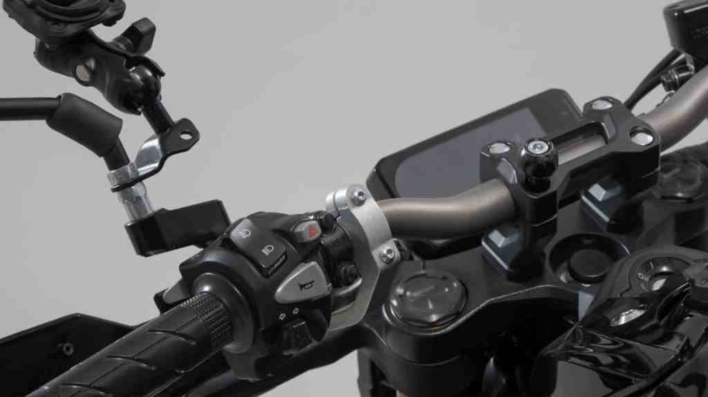 SW-Motech Universal GPS Mount with Phone Case - GPS.00.308.35100 - Image 4