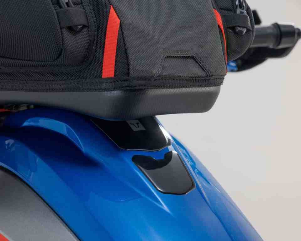 SW-Motech Universal Tankpad - WER.GIV.037.10000 - Image 3