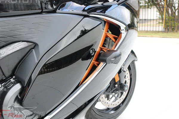 T-REX Racing Black Frame Sliders No Cut for Suzuki Hayabusa Gen3 - 2023 - Image 4
