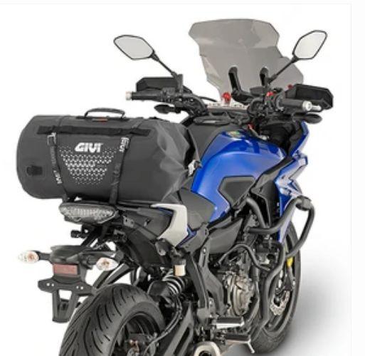 UT801 Waterproof Dry-Roll Bag, 30 Litres - GIVI - Image 2