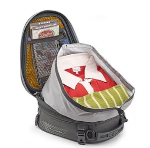 UT813 Expandable Cargo Bag For Both Saddle and Luggage Rack, With Waterproof Inner Bag, 8 Litres- GIVI